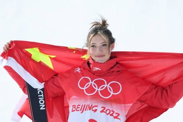 중화인민공화국 국적 보유자인 베이징동계올림픽 금메달 리스트 구아이링(Gu Ailing Eileen, 19) ​(사진=중국 바이두)